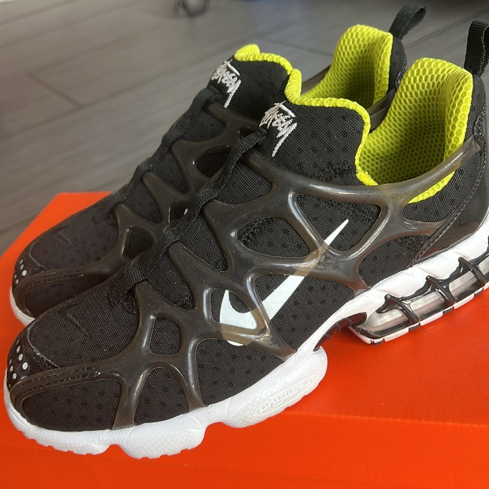 Nike Stussy woman zoomair 7.5, mens size 6